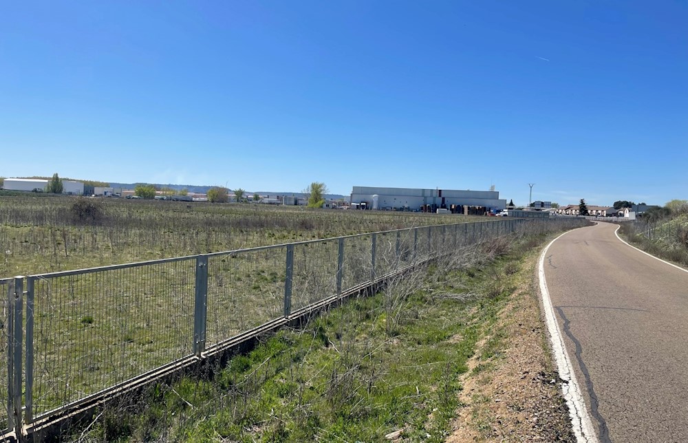 Foto de inmueble: SUELO URBANIZABLE DE USO INDUSTRIAL